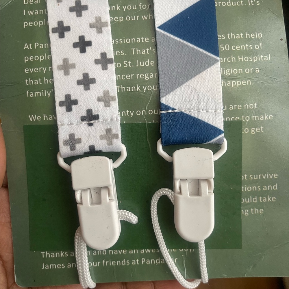 Pacifier clips - Picture 3 of 3